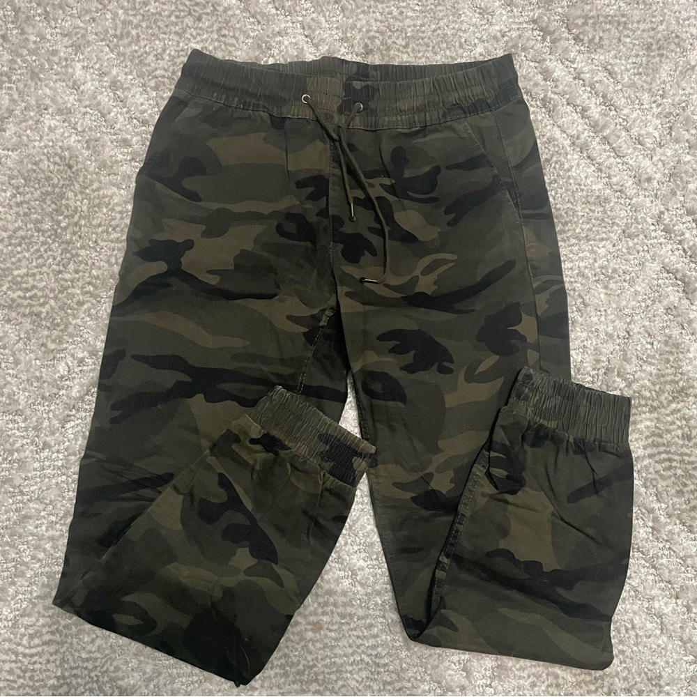 Camo Print Joggers Size Small